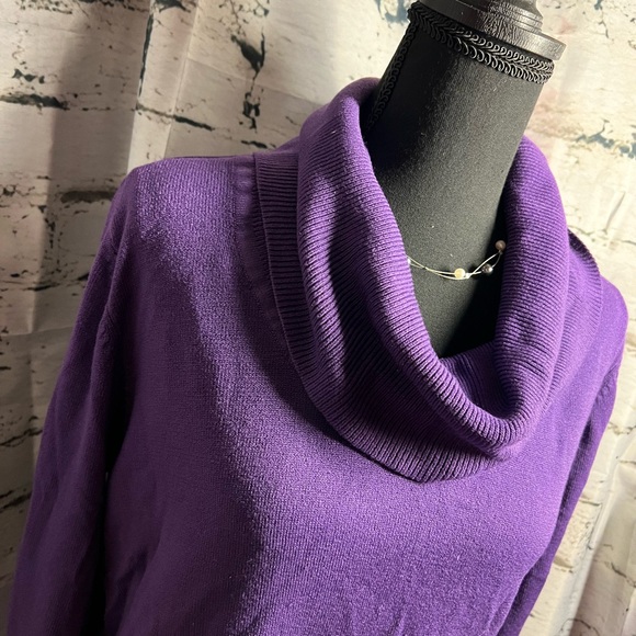 Purple cowl neck sweater in size 1x cozy quiet luxury - Picture 4 of 5